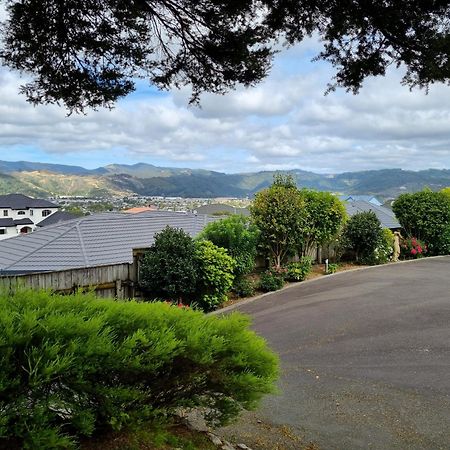 Riverstone Retreat Upper Hutt Exteriör bild
